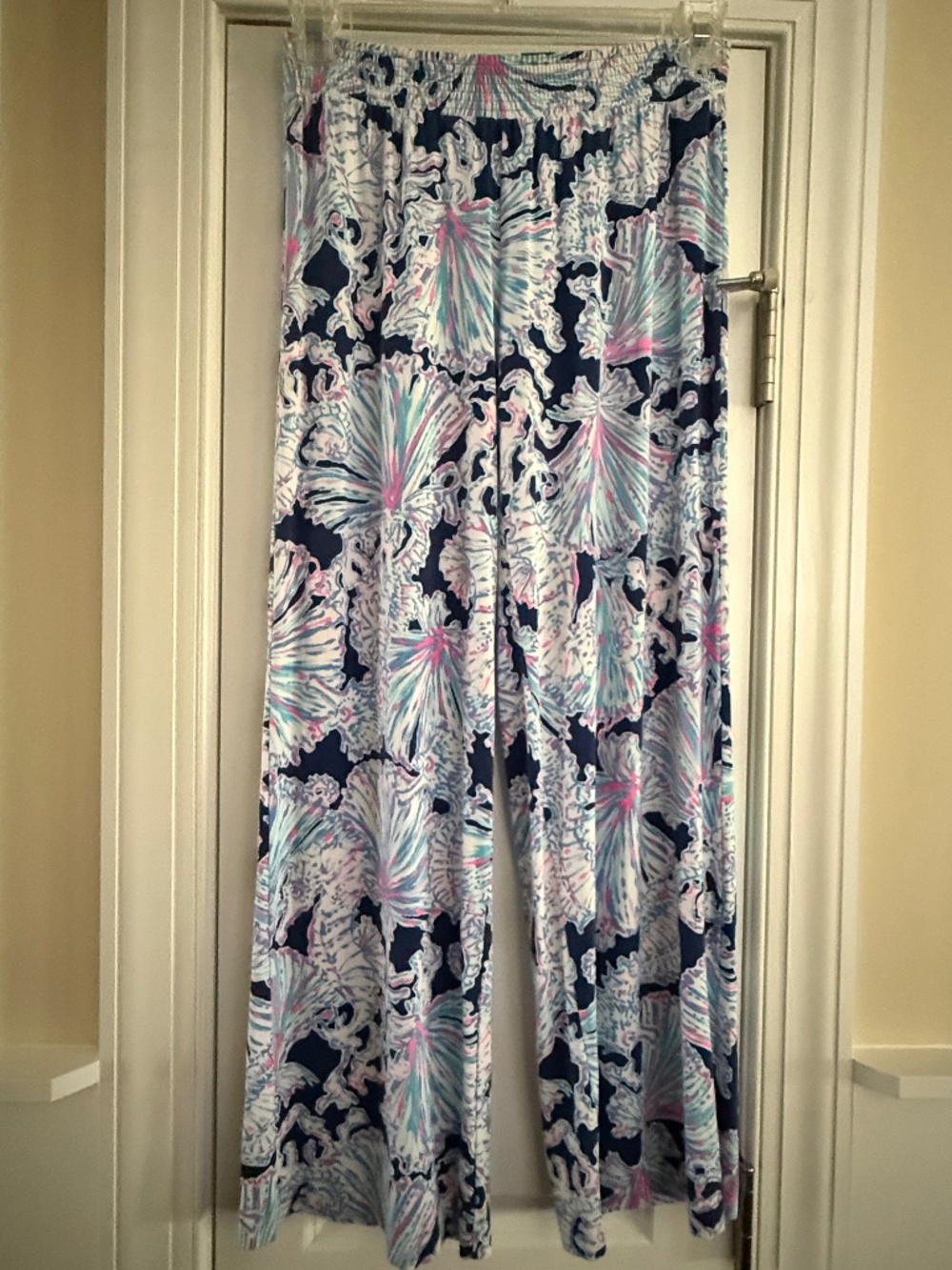 Lilly Pulitzer Lorena Breezy Palazzo Pants Deep Sea Navy Shells Bells Size Small